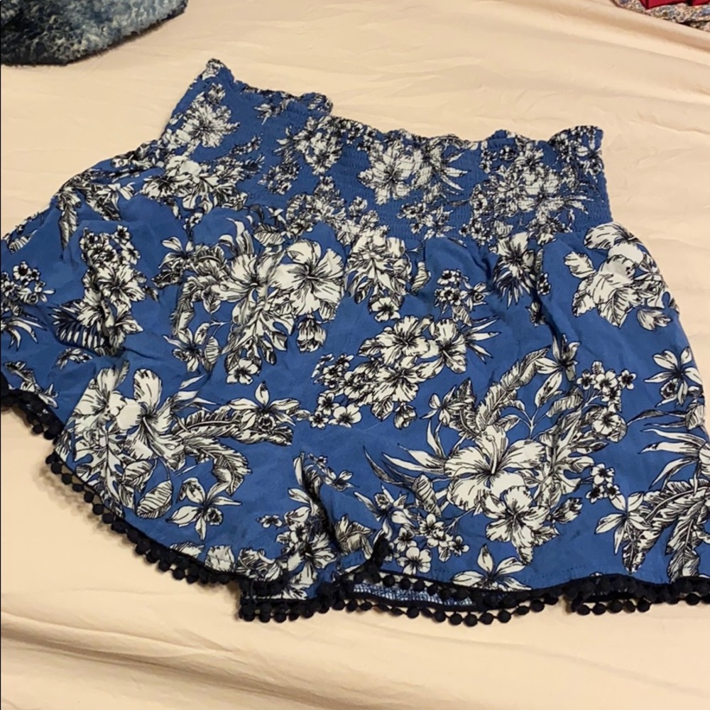 High waisted cloth shorts